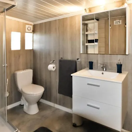 Stunning In With 1 Bedrooms And Wifi Manduel